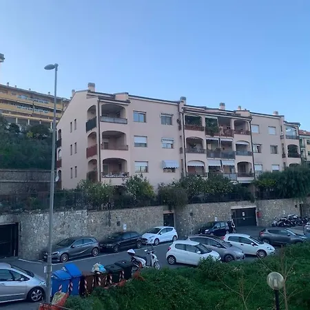Solaro - Parcheggio Gratuito A 10 Minuti Dal Centro Апартаменты