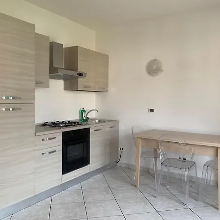 Solaro - Parcheggio Gratuito A 10 Minuti Dal Centro Апартаменты Санремо